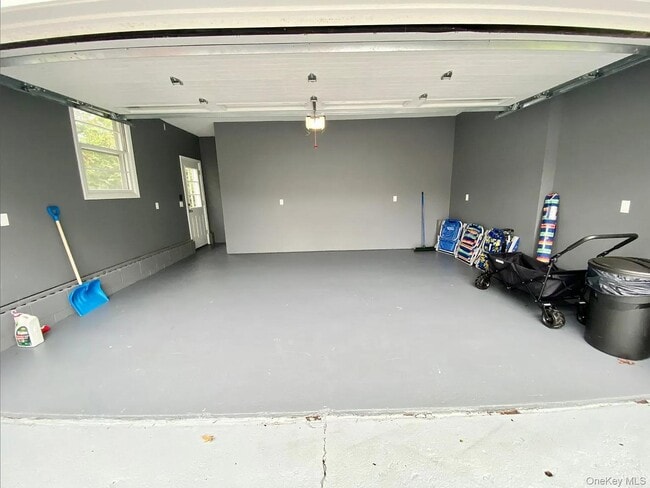 Building Photo - 211 Longneck Blvd