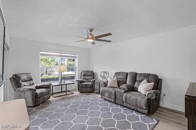 Building Photo - 5301 Shalley Cir E