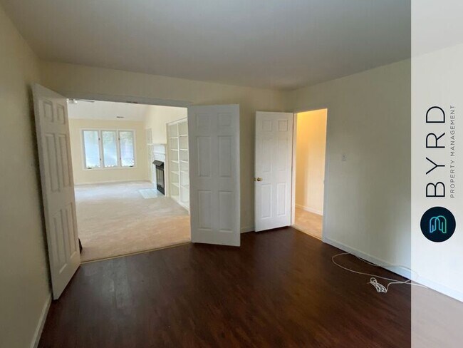 Building Photo - 14302 Regatta Pointe Rd