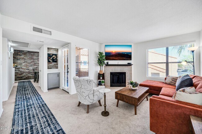 Building Photo - 8787 E Mountain View Rd