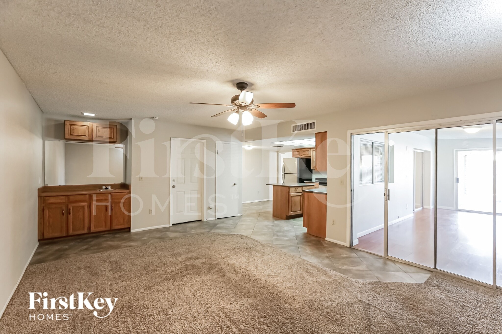 Building Photo - 4656 W Townley Ave