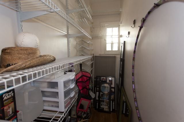 Building Photo - 4312 N Clarendon Ave