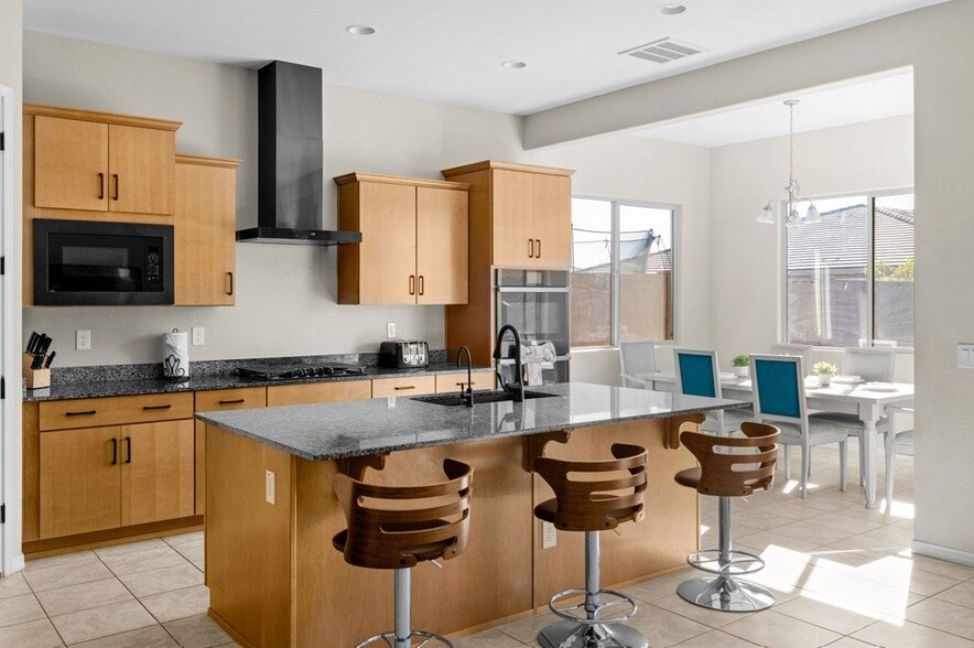 Building Photo - 8511 W Palo Verde Dr