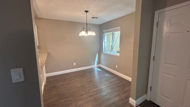 Building Photo - 3400 Sullivan Ct