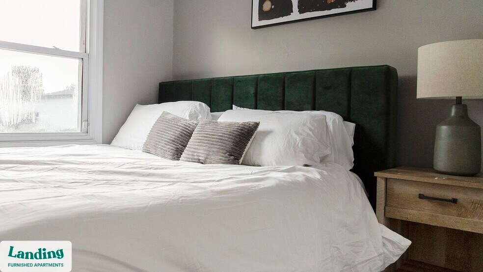 Building Photo - 7601 Carlton Arms Dr