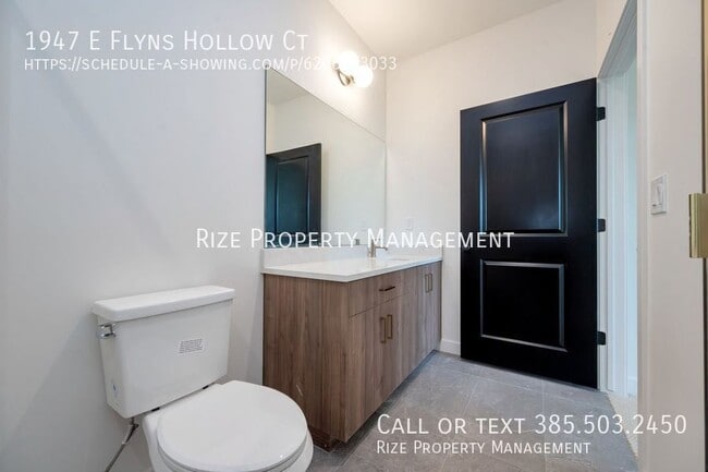 Building Photo - 1947 Flyns Hollow Ct