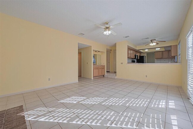 Building Photo - 5127 Smokey River Dr
