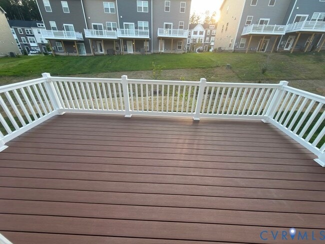 Building Photo - 8760 Whitman Dr