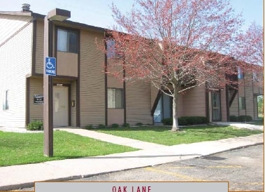 Primary Photo - Oak Lane Apartments