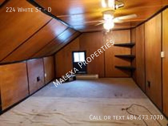 Building Photo - 224 White St