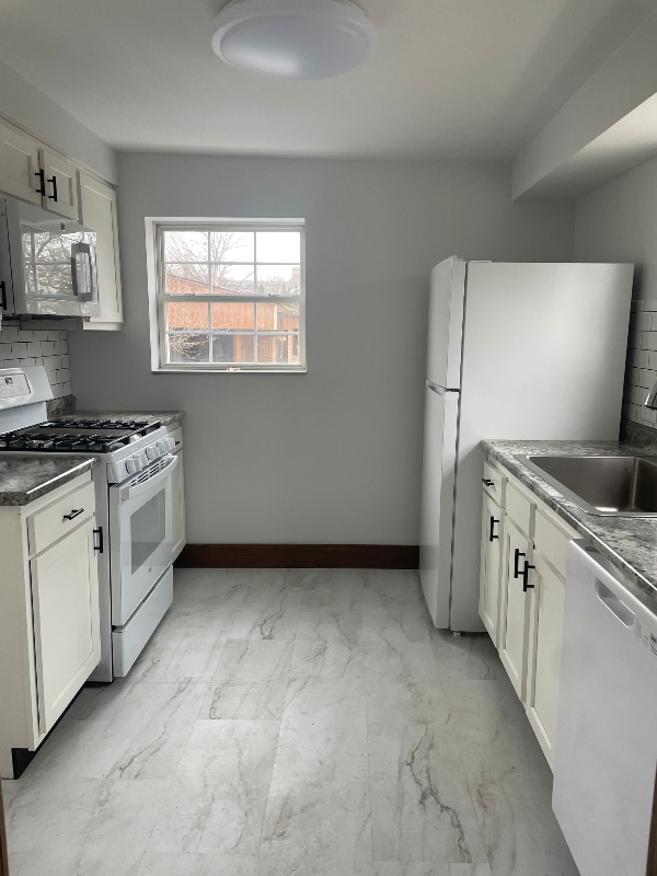 Building Photo - 1214 Fell Ave