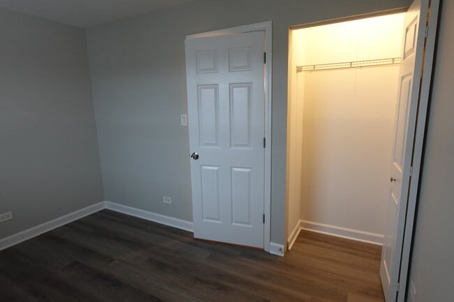 Building Photo - 7956 164th Ct