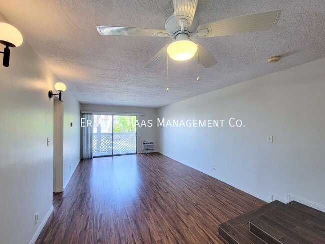 Building Photo - 3565 Linden Ave
