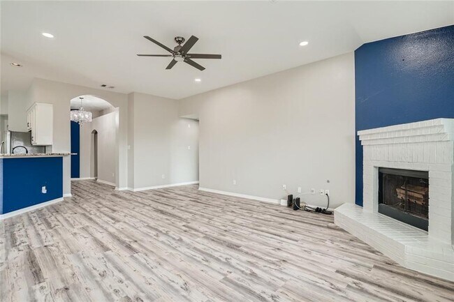 Building Photo - 2920 Cajuiles Dr