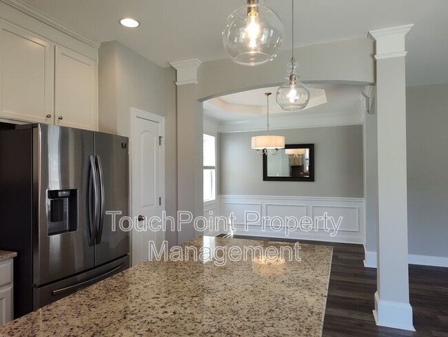 Building Photo - 170 Pine Eagle Dr