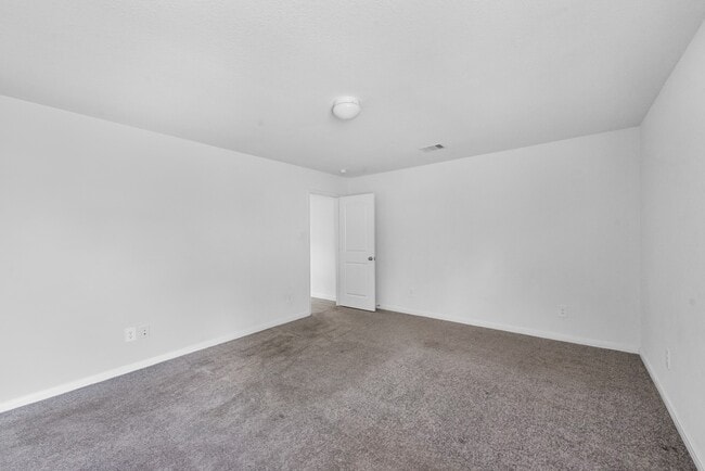 Building Photo - 12998 Sorrento Bay Dr