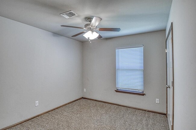 Building Photo - 432 Pergola St