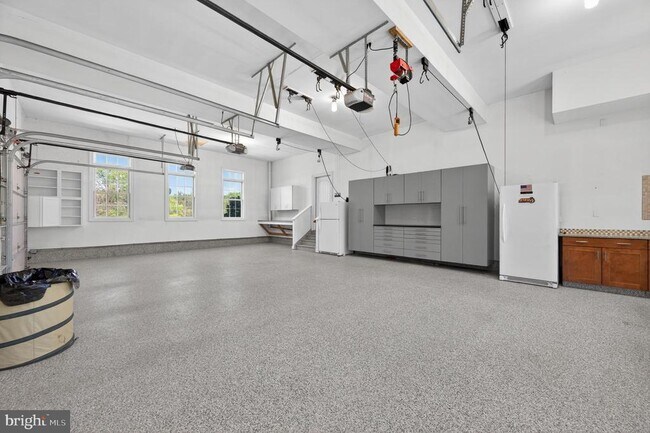 Building Photo - 13071 Haddonfield Ln