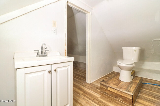 Building Photo - 1369 Santa Fe St