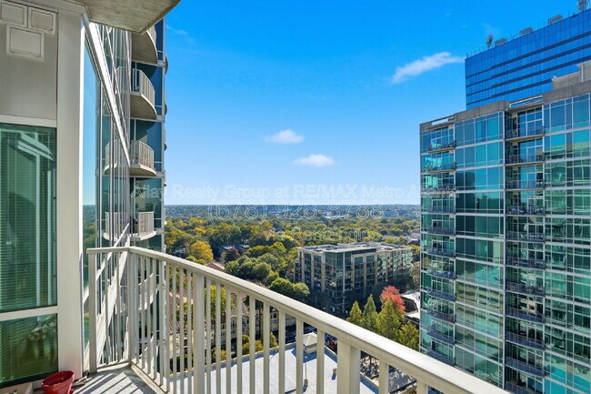 Building Photo - 943 Peachtree St NE