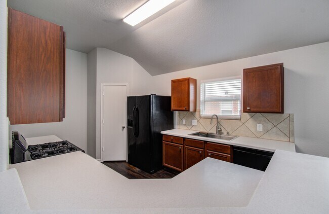 Building Photo - 2015 Upland Plover Ct