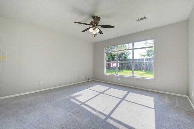 Building Photo - 16814 Benwick Dr