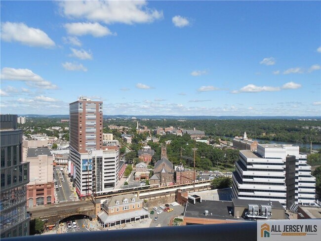 Building Photo - 1 Spring St