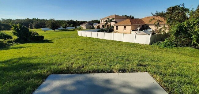 Building Photo - 1811 Don Way