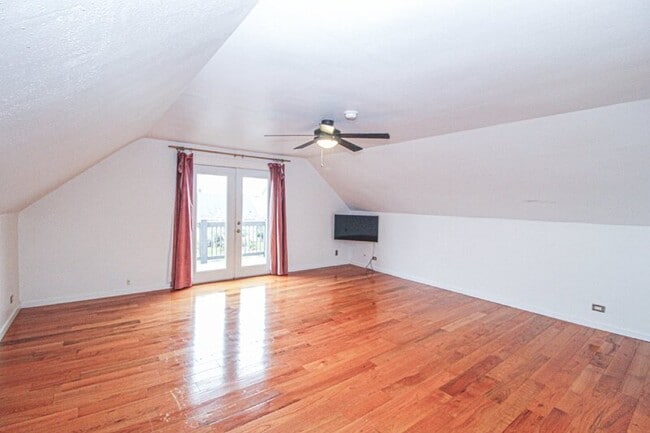 Building Photo - 1421 Grand Ave