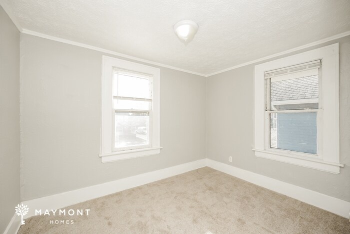 Building Photo - 1029 Bloomfield Ave