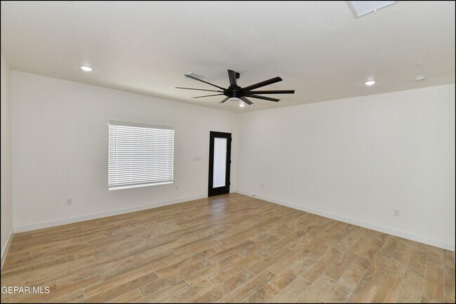 Building Photo - 7913 Mitzie Ram Pl