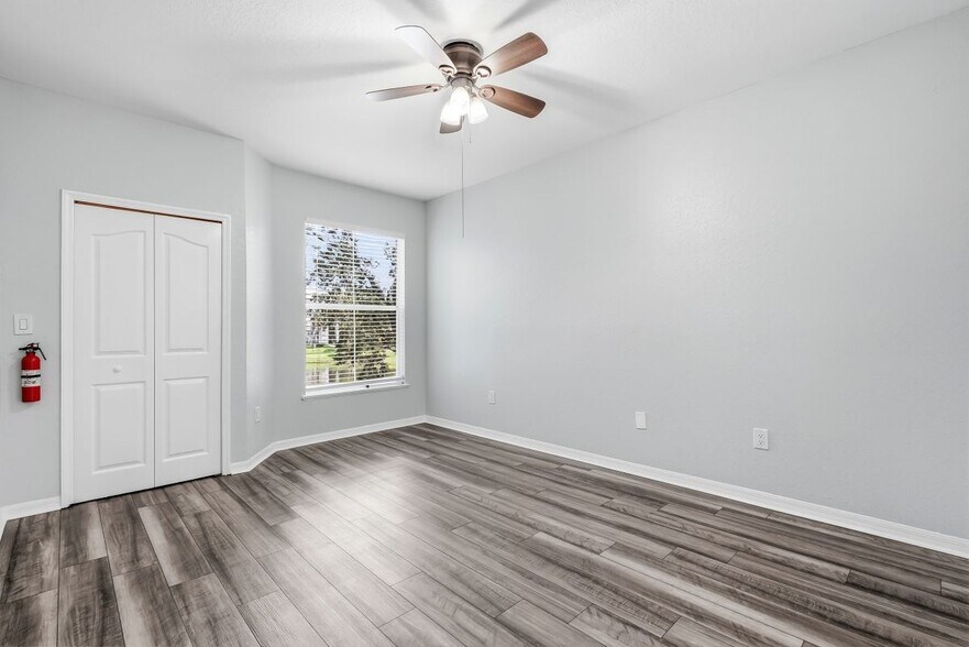Building Photo - 5511 Legacy Crescent Pl