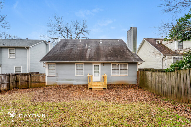 Building Photo - Lovely Pelham Home.