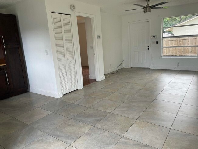 Building Photo - 1990 SW 9th St