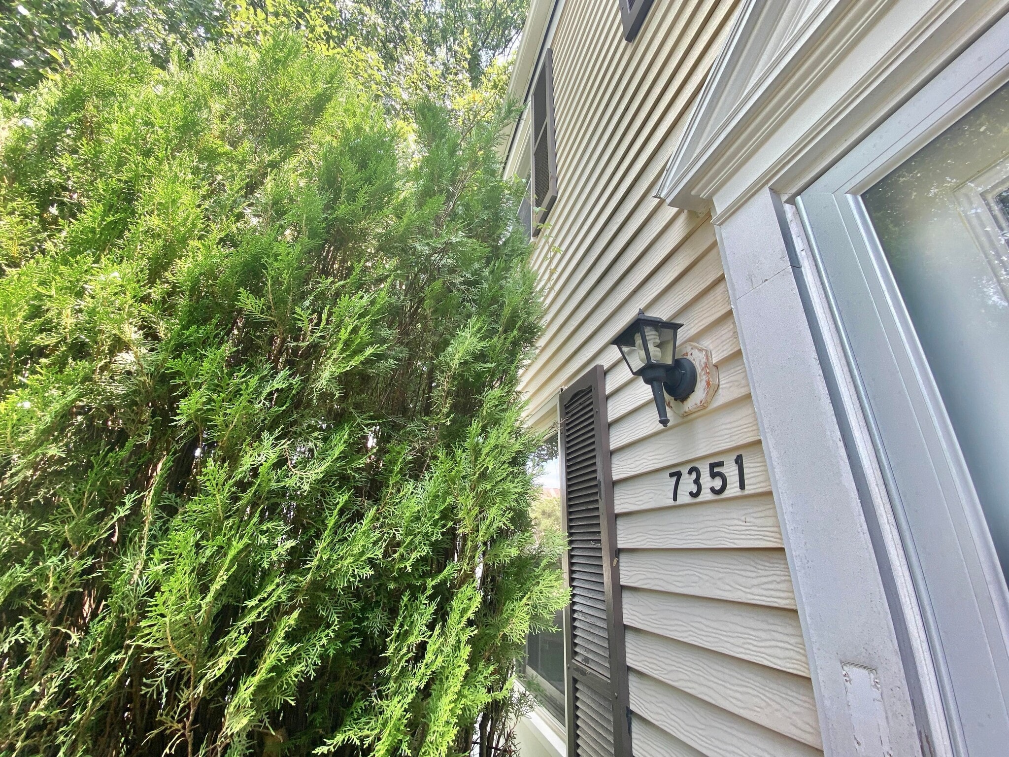 Building Photo - 7351 Crestleigh Cir