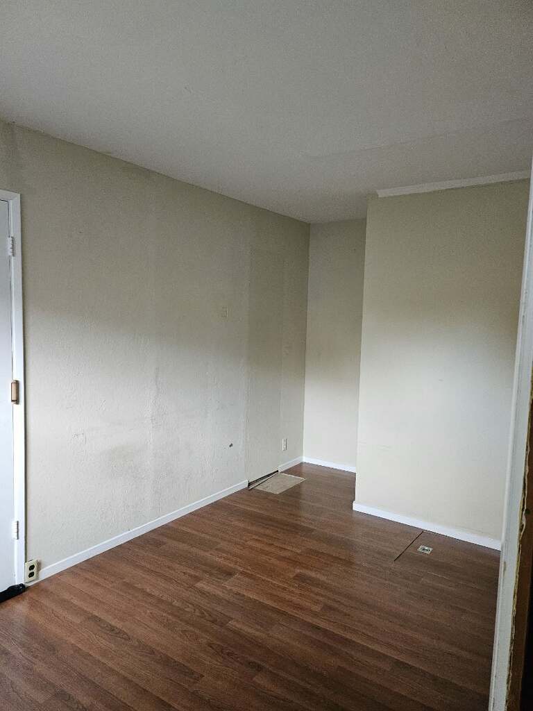 Building Photo - 173 Bel Ayre Dr