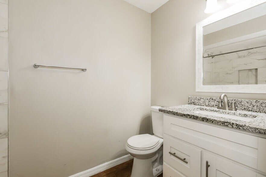 Building Photo - 3014 N Pineway Dr