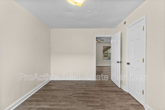 Building Photo - 483 W Ocean View Ave