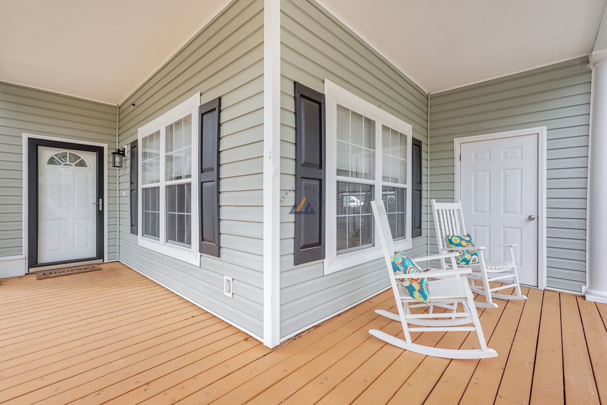 Building Photo - 76 Westbury Park Way