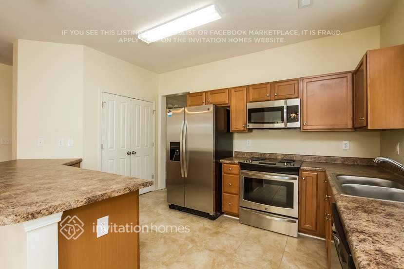 Building Photo - 174 Gresham Ln