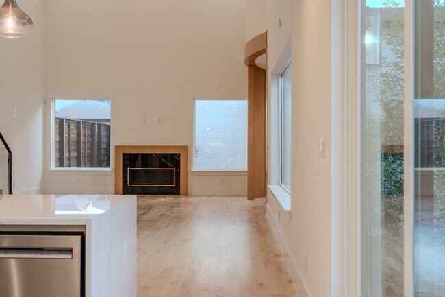 Building Photo - 3321 Walchard Ct