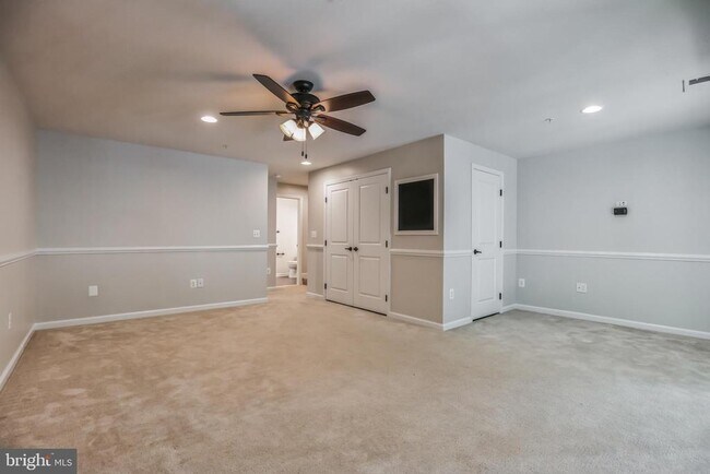 Building Photo - 8443 Clear Spring Dr