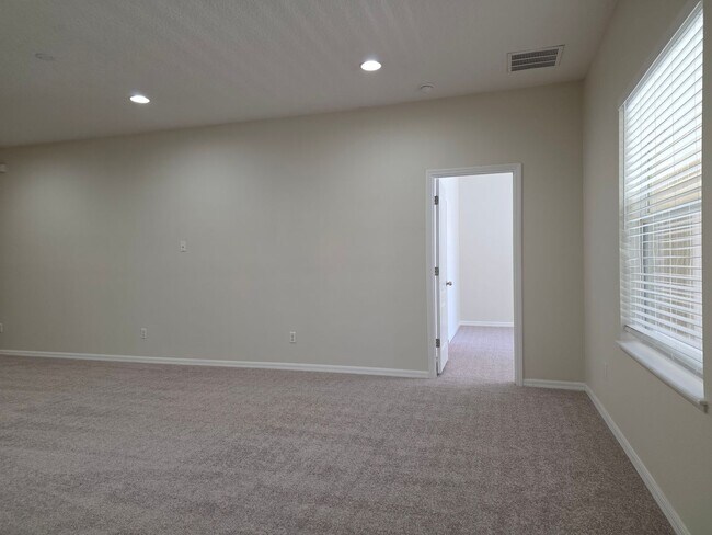 Building Photo - Three Bedroom Home at Charleston Park in Apopka