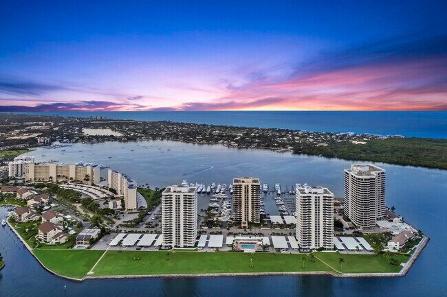 Building Photo - 1100 Marine Way W