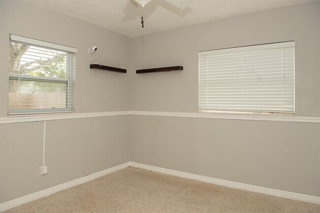 Building Photo - 4377 32nd Terrace N