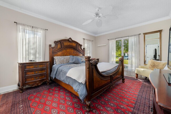 Building Photo - 3000 Conifer Dr