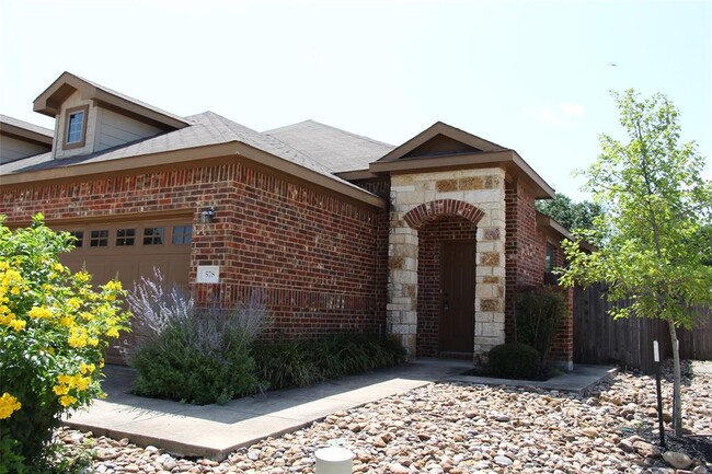 Building Photo - 578 Creekside Cir
