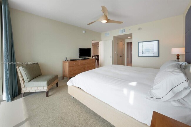 Building Photo - 6799 Collins Ave