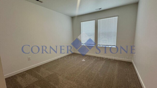 Building Photo - Beautiful Home In Nampa!