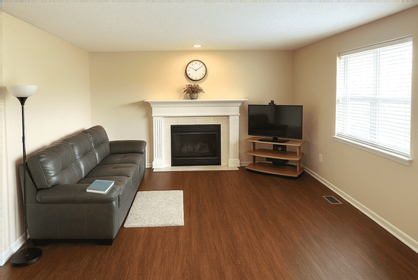 Building Photo - 389 Meadow Springs Dr